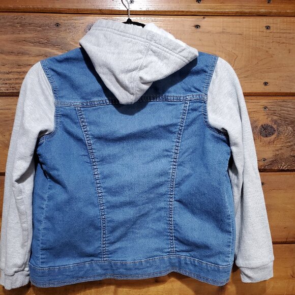 Levi Boys Denim Jacket - Picture 2 of 3